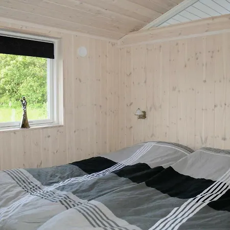 Nyaraló Three-bedroom Holiday In 1 Hovborg